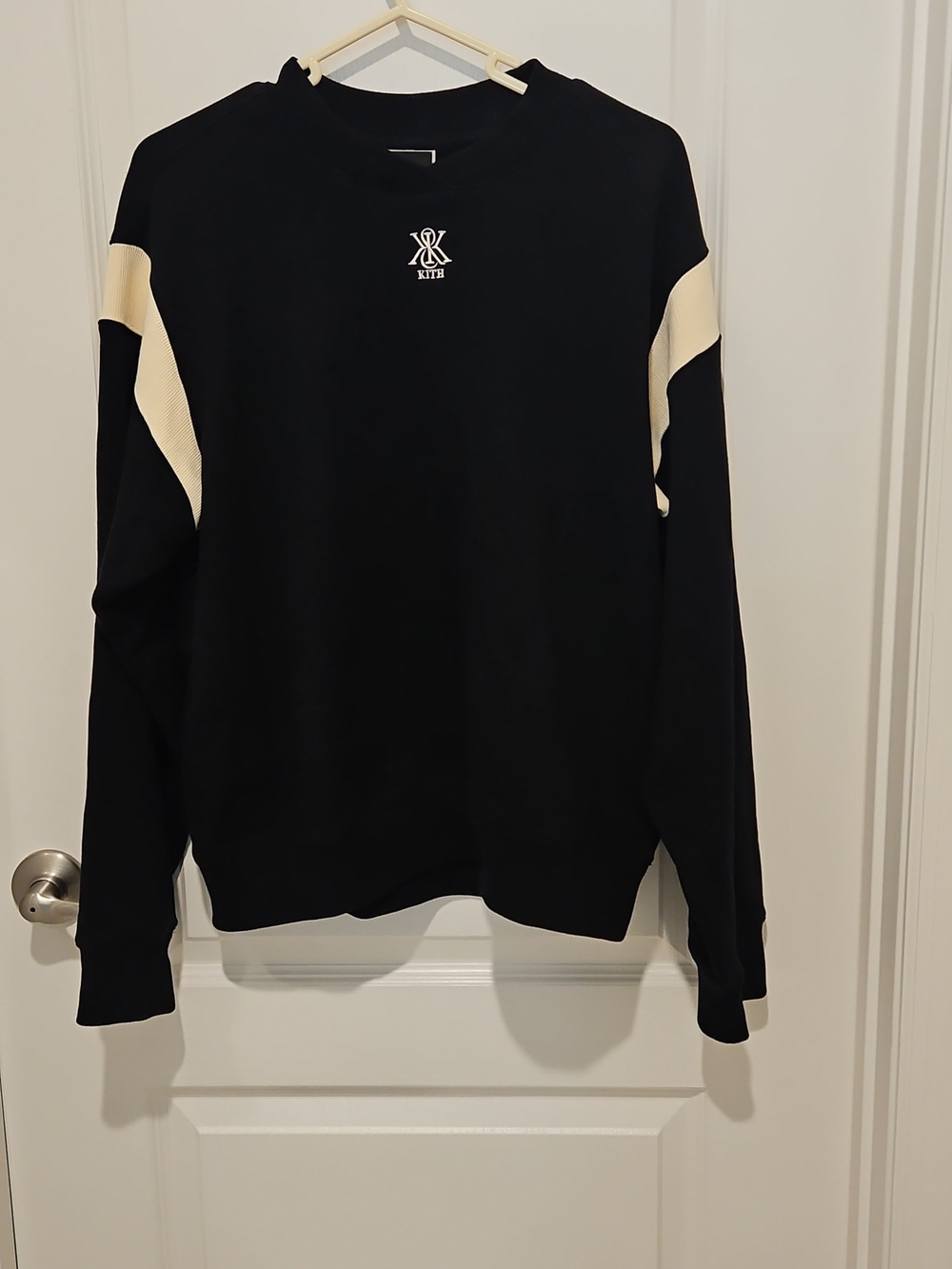 Kith Crewneck Sweatshirt Black Cream Colorblock Logo Size Medium M
